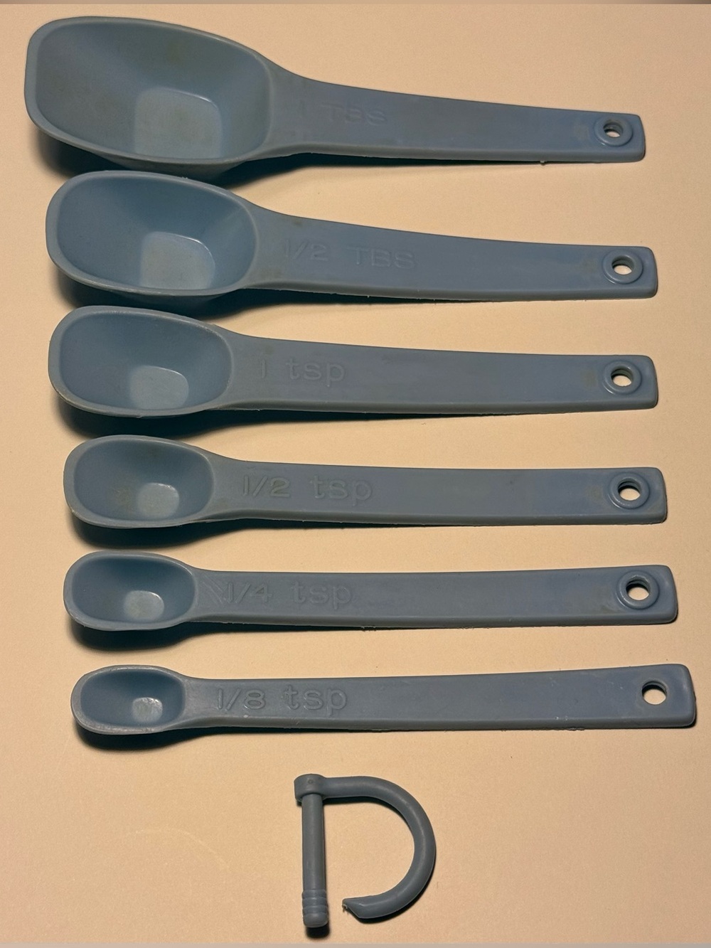 Vintage COMPLETE Rubbermaid Country Blue 1990s Nesting Measuring Spoon Set of 6